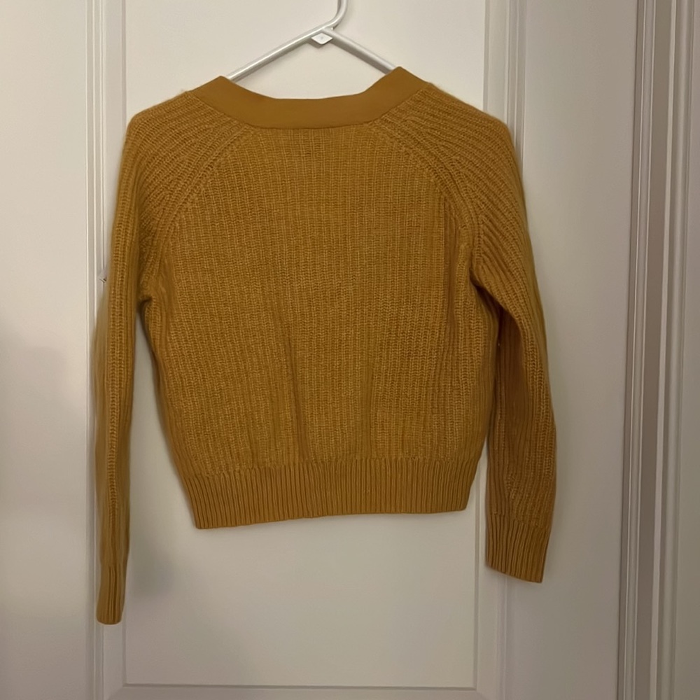 C by Bloomingdale's Cropped Cashmere  mustard yellow/gold Cardigan - Picture 6 of 6